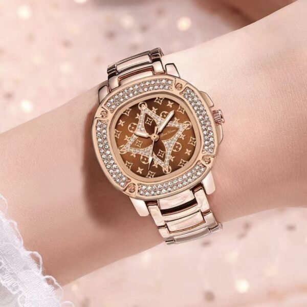 Signature Luxury Diamonds Fashion Pattern Women's Watch - Image 4