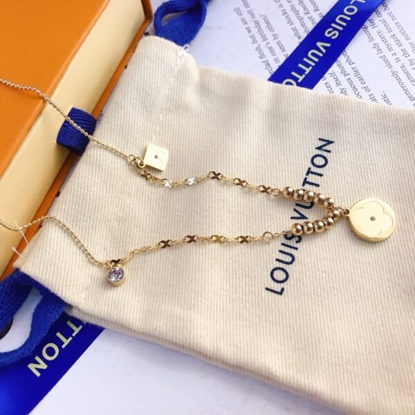 Fashion Iconic 18K Gold Diamond Necklace - Image 9