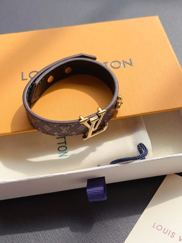 Fashion Gold Metal Flower Leather Bracelet - Image 10