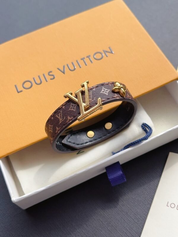 Fashion Gold Metal Flower Leather Bracelet