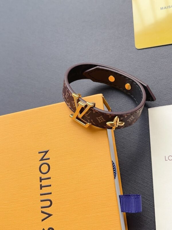 Fashion Gold Metal Flower Leather Bracelet - Image 5