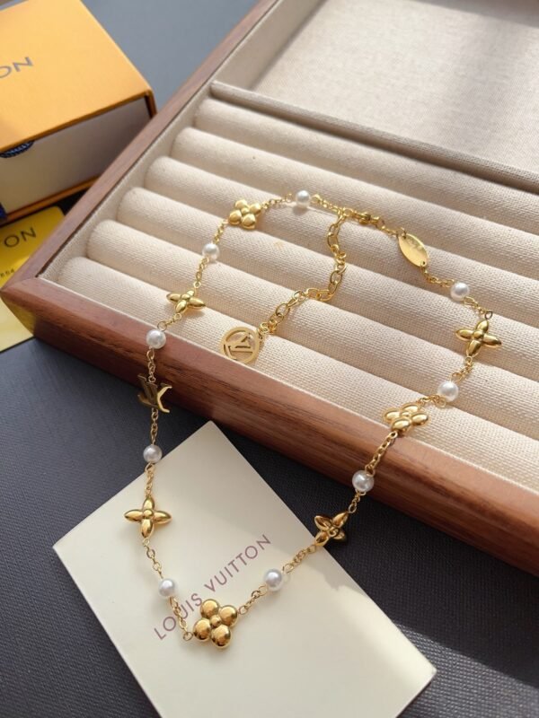 Fashion Women Gold Letter Floral Necklace - Image 6
