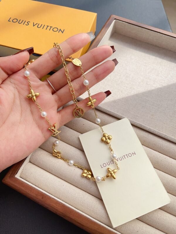 Fashion Women Gold Letter Floral Necklace - Image 8