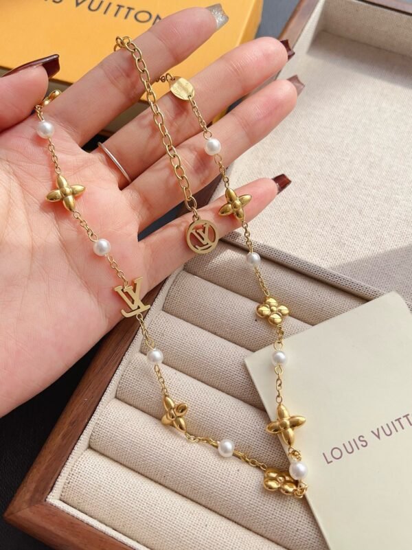 Fashion Women Gold Letter Floral Necklace - Image 9