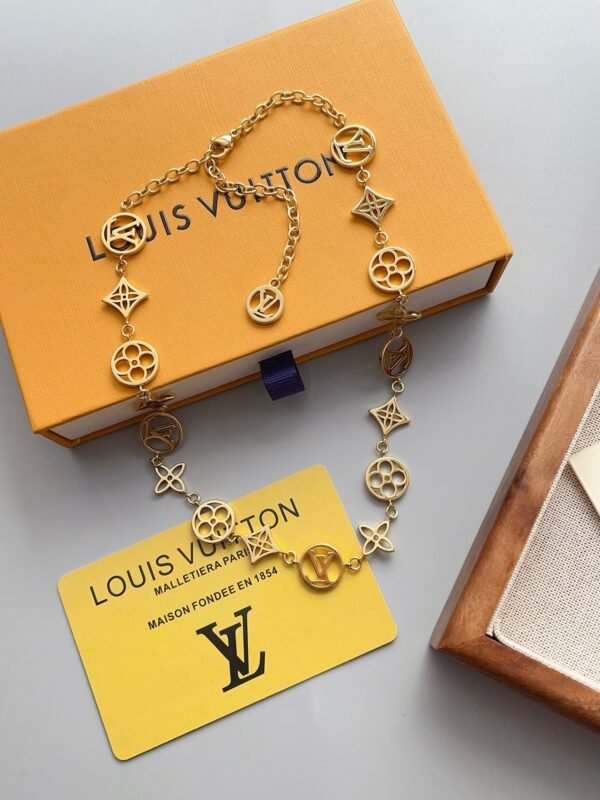 Fashion Gold Metal Pattern Lace Necklace - Image 5