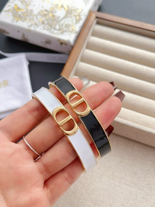 C D Gold Finish Metal Black White Lacquer Bangle - Image 3
