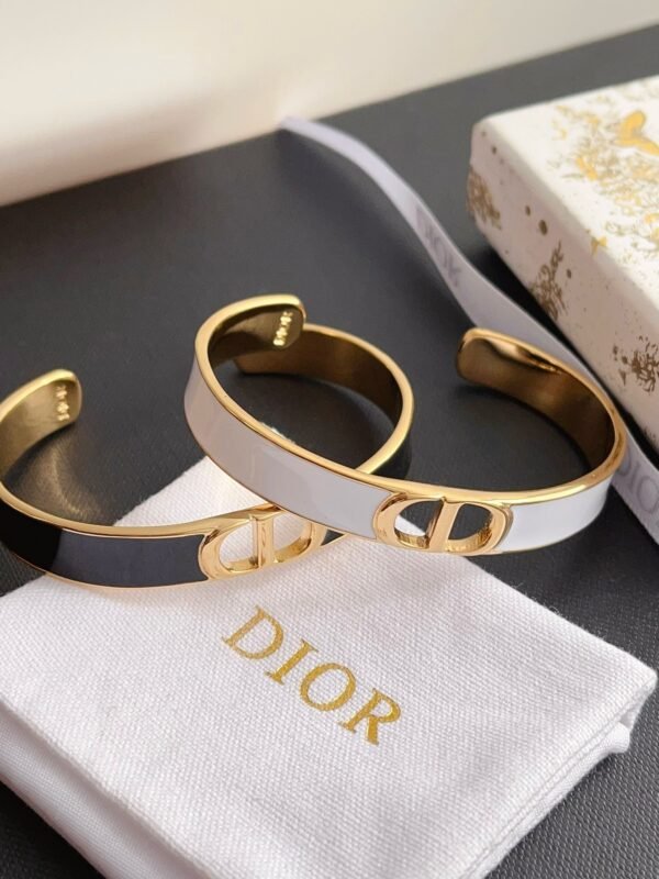 C D Gold Finish Metal Black White Lacquer Bangle