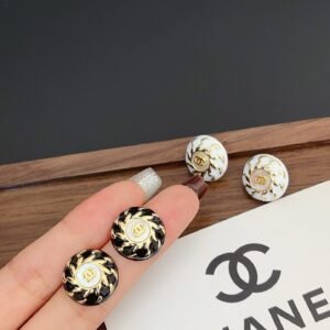 Fashion Gold Metal Black White Lacquer Earring