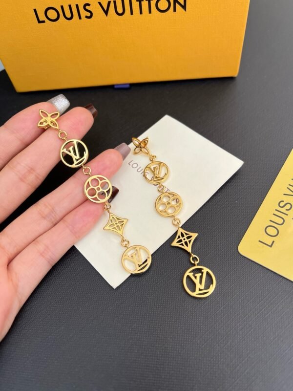 Fashion Gold Tone Metal Flower Lace Earring - Image 4