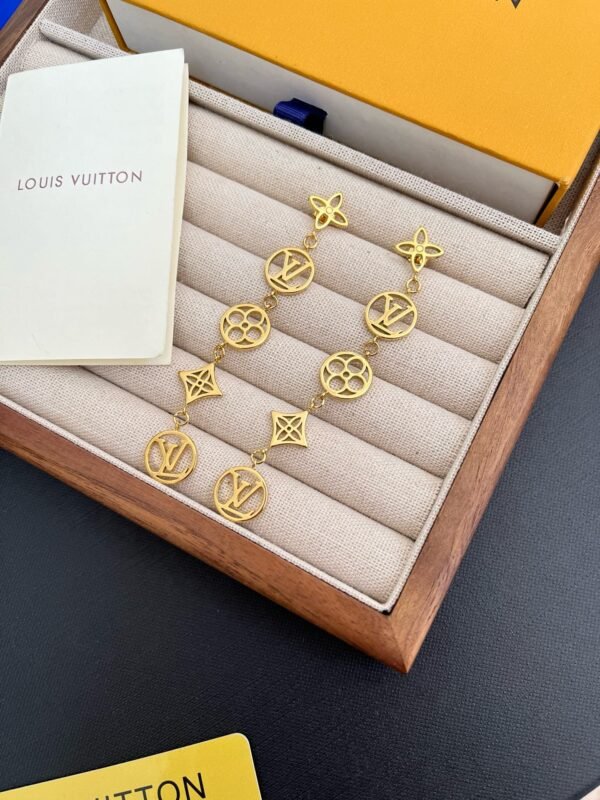 Fashion Gold Tone Metal Flower Lace Earring - Image 8