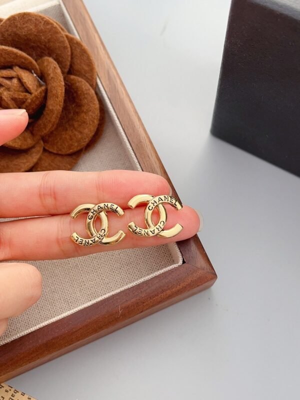 Fashion Women 18K Gold Letter Plated Earring - Image 3