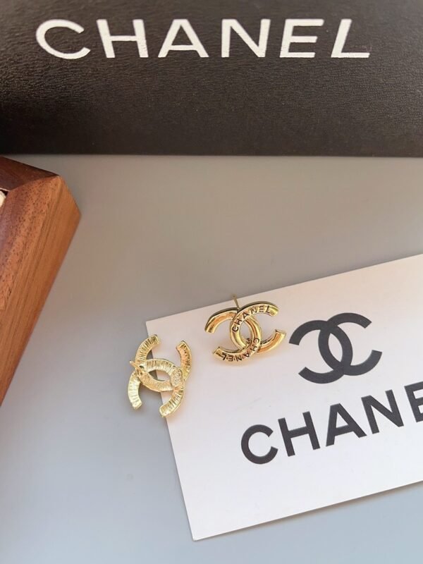 Fashion Women 18K Gold Letter Plated Earring - Image 8