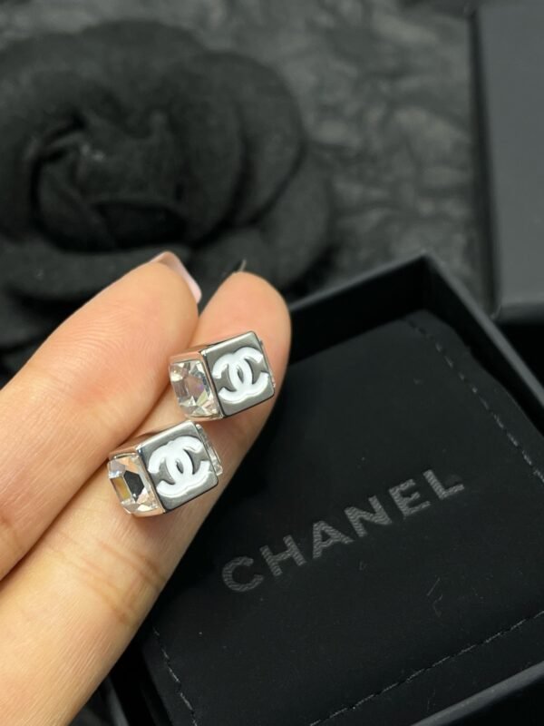Princess Cut Diamond Earring
