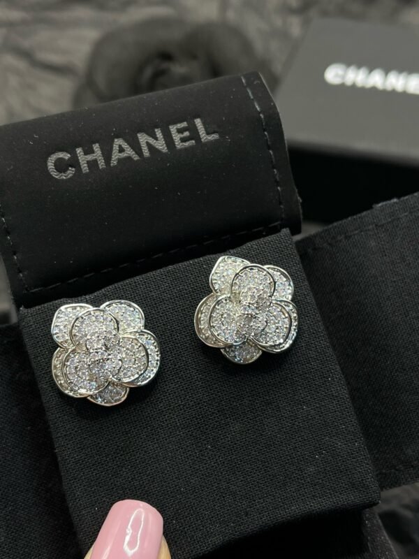 Rhinestone Crystals Gold Silver Camellia Earring