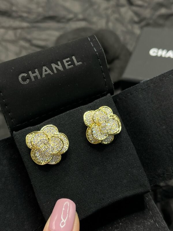 Rhinestone Crystals Gold Silver Camellia Earring - Image 3