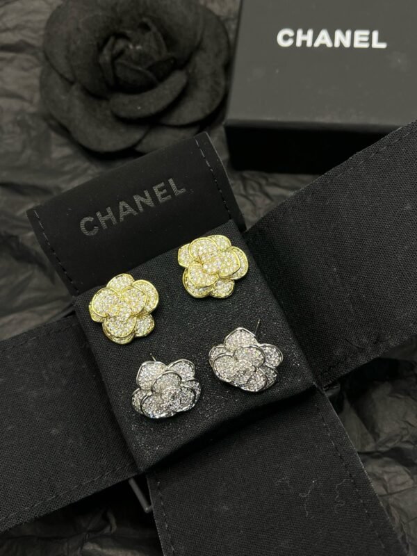 Rhinestone Crystals Gold Silver Camellia Earring - Image 4