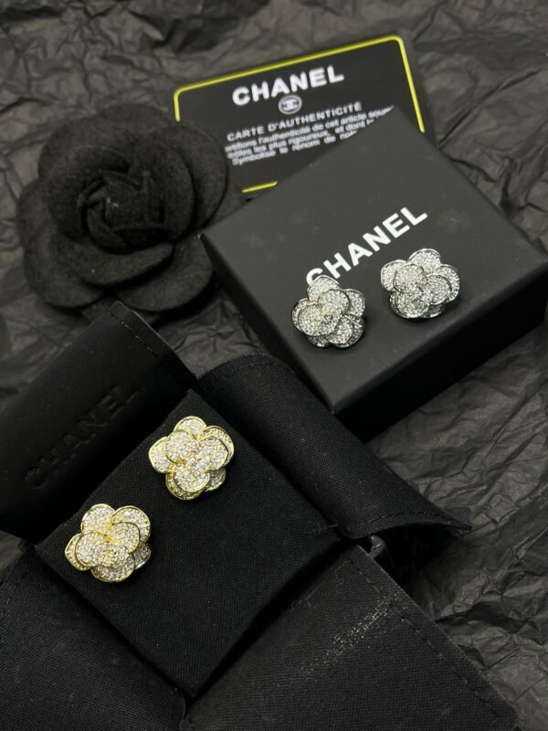 Rhinestone Crystals Gold Silver Camellia Earring - Image 7