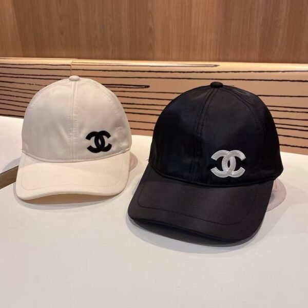 Black White Women's Fashion Hat - Image 2