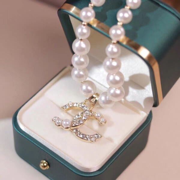 Fashion Vintage CC Pearl Rhinestones Necklace Earring - Image 7