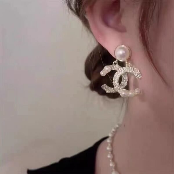 Fashion Vintage CC Pearl Rhinestones Necklace Earring - Image 6