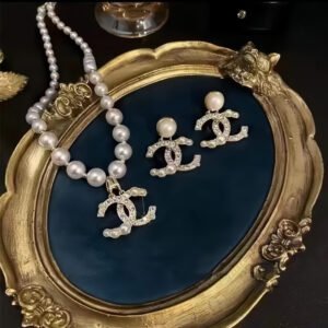 Fashion Vintage CC Pearl Rhinestones Necklace Earring